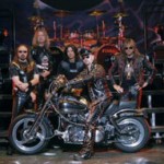 Μολύβι και χαρτί για τους Judas Priest και την επερχόμενη ευρωπαϊκή περιοδεία τους