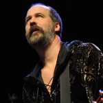O Krist Novoselic μιλάει για τους λόγους που οδήγησαν τον Kurt Cobain στην αυτοκτονία