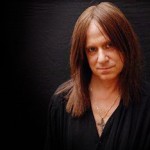 Ο Riot αρνούνται τους ισχυρισμούς ότι προσπαθούν να βγάλουν χρήματα από τον θάνατο του Mark Reale