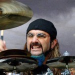 Ο Mike Portnoy θυμάται την ανατριχιαστική σύμπτωση μεταξύ των Dream Theater και της 11ης Σεπτεμβρίου