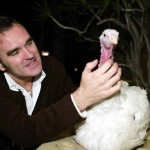 Με τη γιορτή των «Ευχαριστιών» και τον Πρόεδρο Obama τα βάζει ο Morrissey