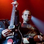 Στα παρασκήνια της περιοδείας των Alter Bridge