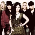 Η τραγουδίστρια των Nightwish προσλαμβάνει manager για να προλάβει τα χειρότερα