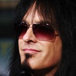 «Καρφί» του Nikki Sixx προς τον frontman των Godsmack