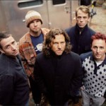 Νούμερο 1 οι Pearl Jam μετά από 13 χρόνια