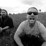 O Myles Kennedy τραγουδά με τους Richards/Crane