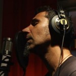 Νέο τραγούδι Serj Tankian με ελληνικό χρώμα για τα 100 χρόνια από τη Γενοκτονία των Αρμενίων (Video)