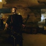 Οι Sigur Ros παίζουν το "Hrafntinna" μέσα σε μια σπηλιά