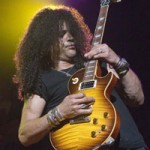 O Slash διασκευάζει Led Zeppelin