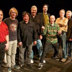 Mέλη των Nirvana και Mudhoney στη σκηνή με τους Sonics