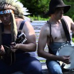 Μετά το "The Trooper", bluegrass διασκευή και για το "Holy Diver" (video)