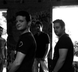 Οι 10 Code μας συστήνονται με το EP "The Connection" 