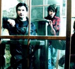 Τον Οκτώβριο η νέα δουλειά των 3 / Ακούστε το νέο τους single 