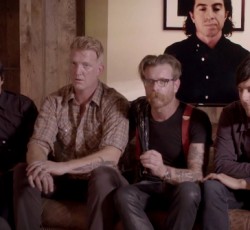 Οι Eagles of Death Metal θυμούνται ανατριχιαστικές στιγμές της σφαγής στο Bataclan 