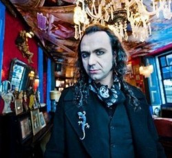 Ο Fernando Ribeiro των Moonspell στο πλευρό της Ελλάδας 