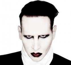 Γροθιά στο πρόσωπο δέχτηκε ο Μarilyn Manson! 