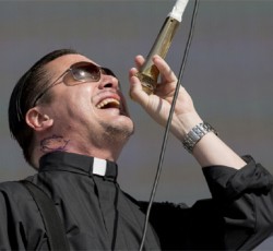 Oι Faith No More είναι «υπερήρωες» 