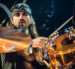 Tι σχεδιάζει ο Mike Portnoy για τα 50ά του γενέθλια;