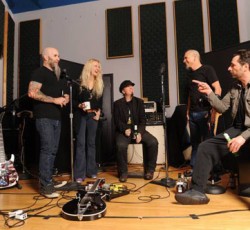 Streaming του νέου τραγουδιού των Motor Sister 