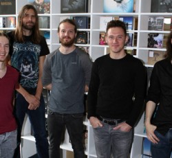 H επιστροφή των Tesseract 