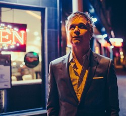 Ακούστε το ντεμπούτο του frontman των Oceansize 