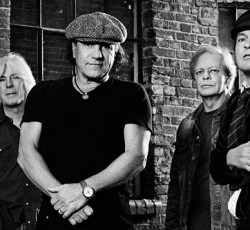 Επίσημη τοποθέτηση των AC/DC για τις κατηγορίες εναντίον του Phil Rudd 