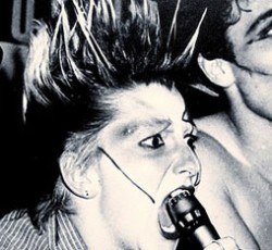 Μέλος των Oasis σε νέο δίσκο του Adam Ant; 