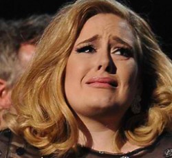 Το "Someone Like You" της Adele από τα πιο δημοφιλή κομμάτια για κηδείες 