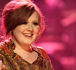 Adele: «Δεν κάνω μουσική για τα μάτια, αλλά για τα αυτιά» 