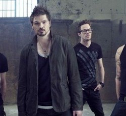 Δείτε το νέο video των Adelitas Way 