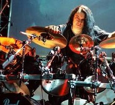 O Adrian Erlandsson νέος drummer για τους Paradise Lost 