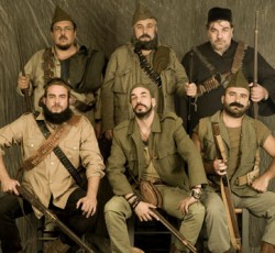 Οι Άγαμοι Θύται επανέρχονται «με το κεφάλι ψηλά» 