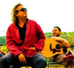 Γιάννης Αγγελάκας 3 για δύο εμφανίσεις στην Κρήτη