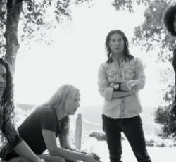 Σπάνια live εκτέλεση από τους Alice In Chains 