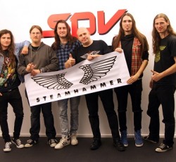 Νέα δισκογραφική και νέος δίσκος για τους Alpha Tiger
