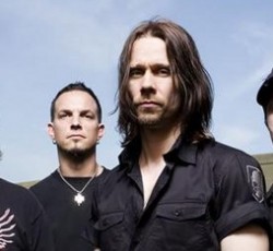 Ακουστική εκτέλεση από τους Alter Bridge σε τηλεοπτική εκπομπή 