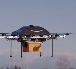 Παράδοση CD κ.ά. από... αέρος ετοιμάζει η Amazon 