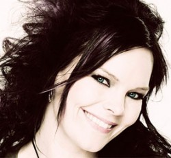 Και η νέα τραγουδίστρια των Nightwish είναι η... 