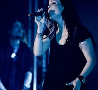 Αποχώρησε από τη σκηνή η τραγουδίστρια των Nightwish 
