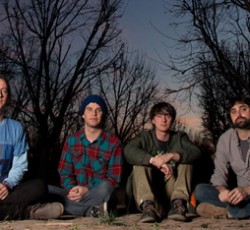 Δείτε τους Animal Collective να παίζουν τα "Father Time" και "Today's Supernatural"