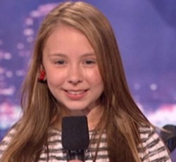 11χρονη διαγωνιζόμενη ερμηνεύει το "Home Sweet Home" των Motley Crue στο  "America's Got Talent" 