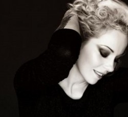 Δείτε το trailer για το νέο live album της Anneke Van Giersbergen