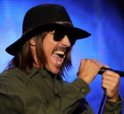 Anthony Kiedis (Red Hot Chili Peppers): «Ο Klinghoffer μάς έκανε νέο συγκρότημα» 