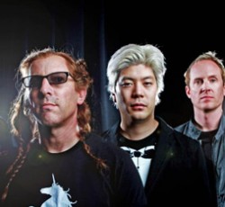 Οι A Perfect Circle αποχαιρετούν το 2012 με τη μοναδική τους συναυλία μέσα στη χρονιά 