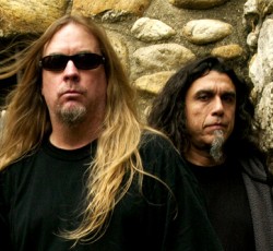 Τραγούδι με τον Hanneman στο νέο δίσκο των Slayer 