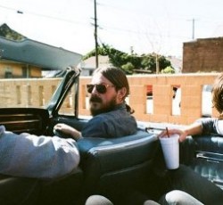 B-side ηχογραφούν οι Arctic Monkeys 