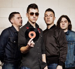 Ακούστε ένα ακόμη καινούργιο τραγούδι των Arctic Monkeys 