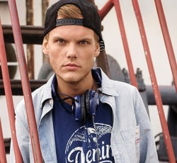 Album με ηχηρότατες συνεργασίες ετοιμάζει ο Avicii 