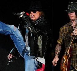 DJ Ashba: «Ο Axl Rose έχει υλικό για τρία album σχεδόν» 