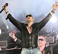 Νέες φήμες για οριστική ημερομηνία κυκλοφορίας του ''Chinese Democracy'' 